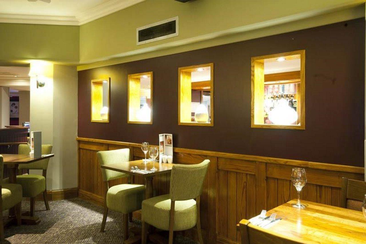 Premier Inn Glasgow Airport Paisley Exterior foto